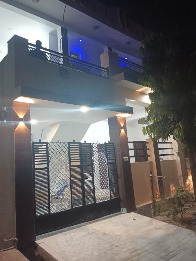 Vanita * Udaipur