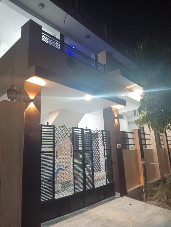 Vanita * Udaipur